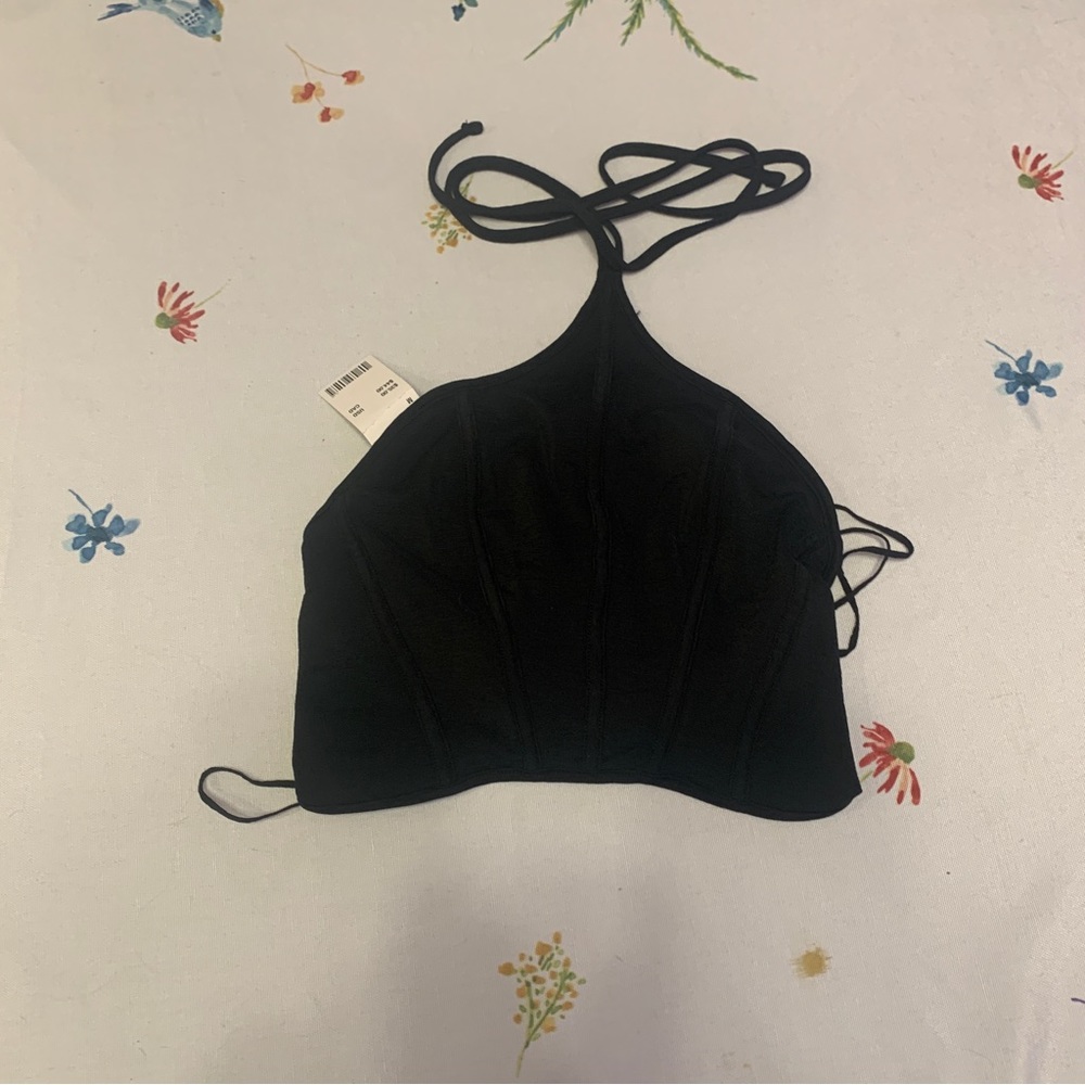 NWT Urban outfitters black cropped halter grouting out tie top size medium
